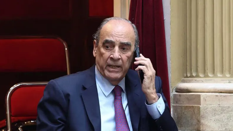 el-jefe-gabinete-respondera-mas-2000-preguntas-que-le-mandaron-escrito